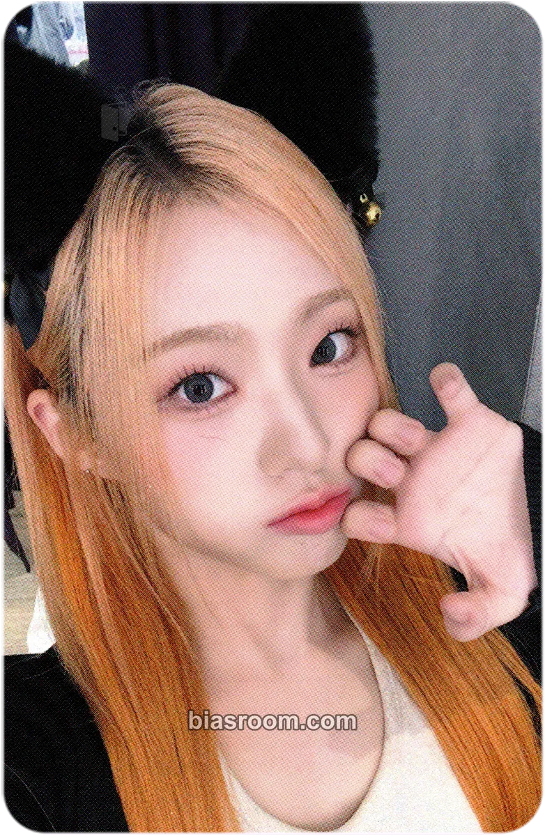 Chaerin Wild Cherry Photocard - ICHILLIN’ - ICHILLIN’ K-pop photocard