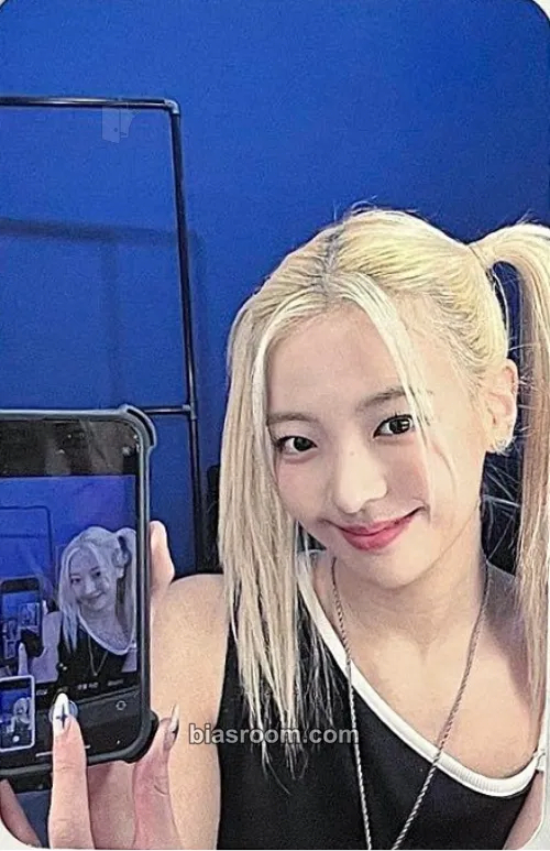 Lia KILL MY DOUBT Photocard - ITZY - ITZY K-pop photocard