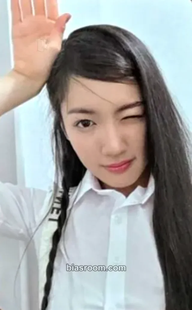 AtHeart - Seohyeon - Plot twist Album album photocard set up version