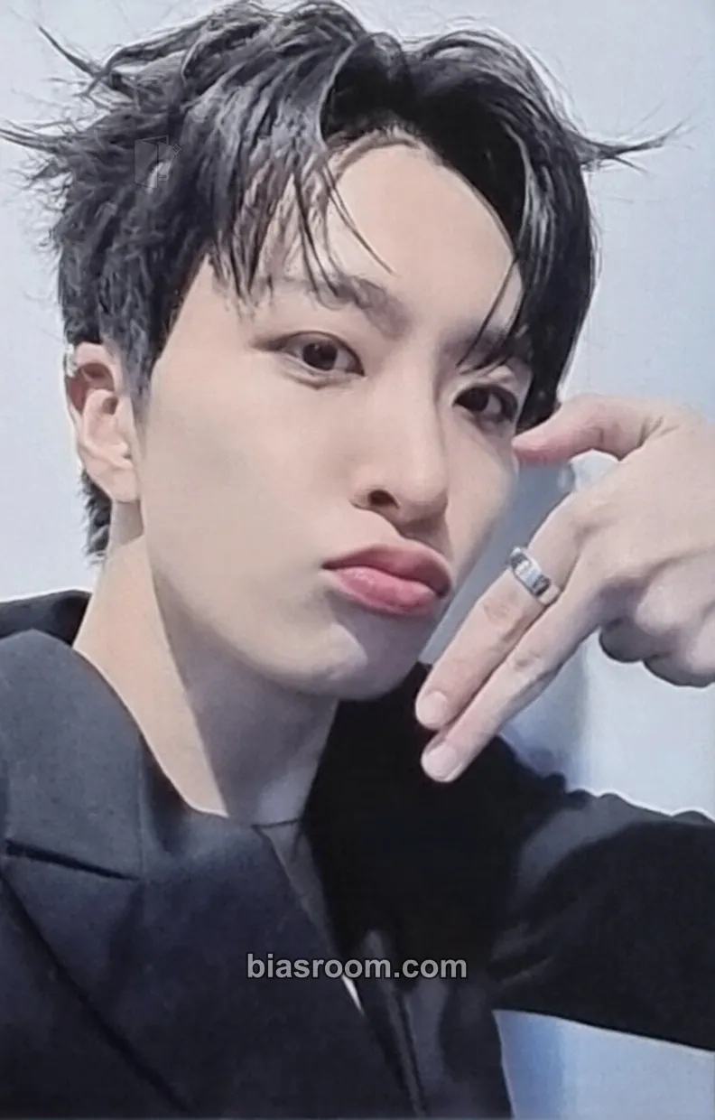 Youngjae WINTER HEPTAGON Photocard - GOT7 - GOT7 K-pop photocard