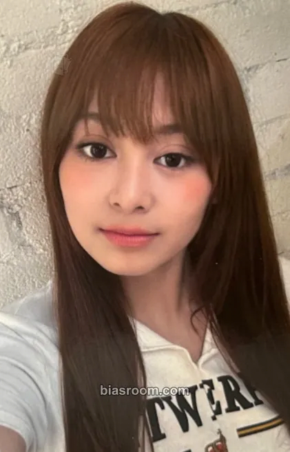 Katelyn Plot Twist Photocard - AtHeart - AtHeart K-pop photocard