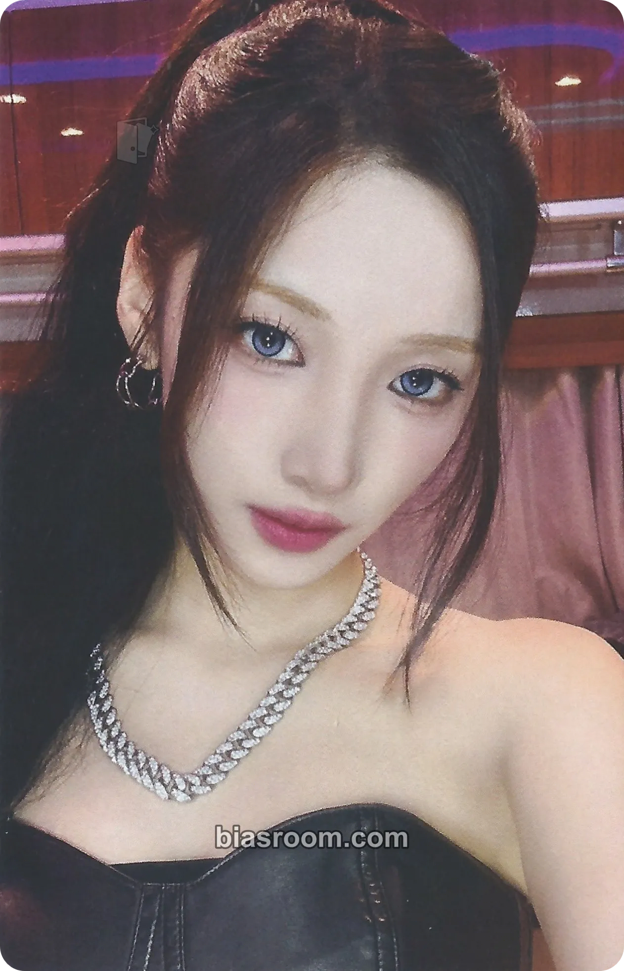 Yuki RBW Cafe Photocard - PURPLE KISS - PURPLE KISS K-pop photocard