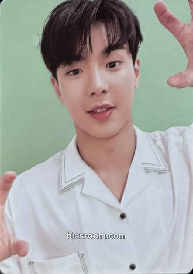 Shownu 2022 Season's Greetings - 365 Days with You Photocard - MONSTA X - MONSTA X K-pop photocard