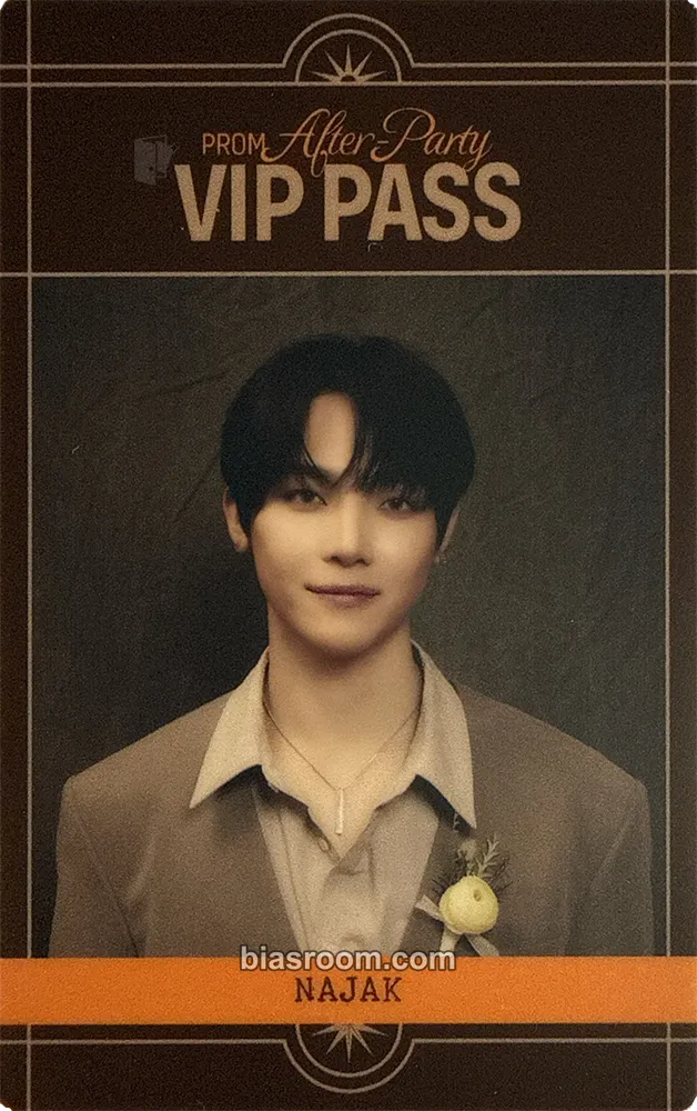 Nicholas &Team x Dark Moon Photocard - &TEAM - &TEAM K-pop photocard