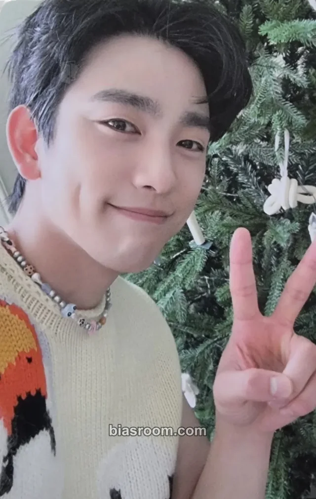 GOT7 - Jinyoung - Chapter 0: With (Jinyoung Solo) Album album photocard me version you version