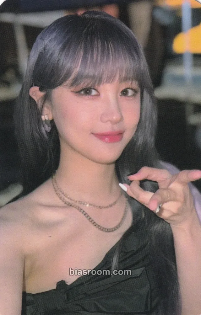 PIXY - Lola - Reborn Album album photocard black version