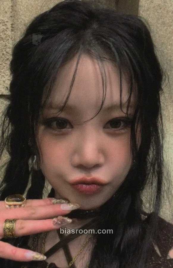 Soojin RIZZ Photocard - Soojin K-pop photocard