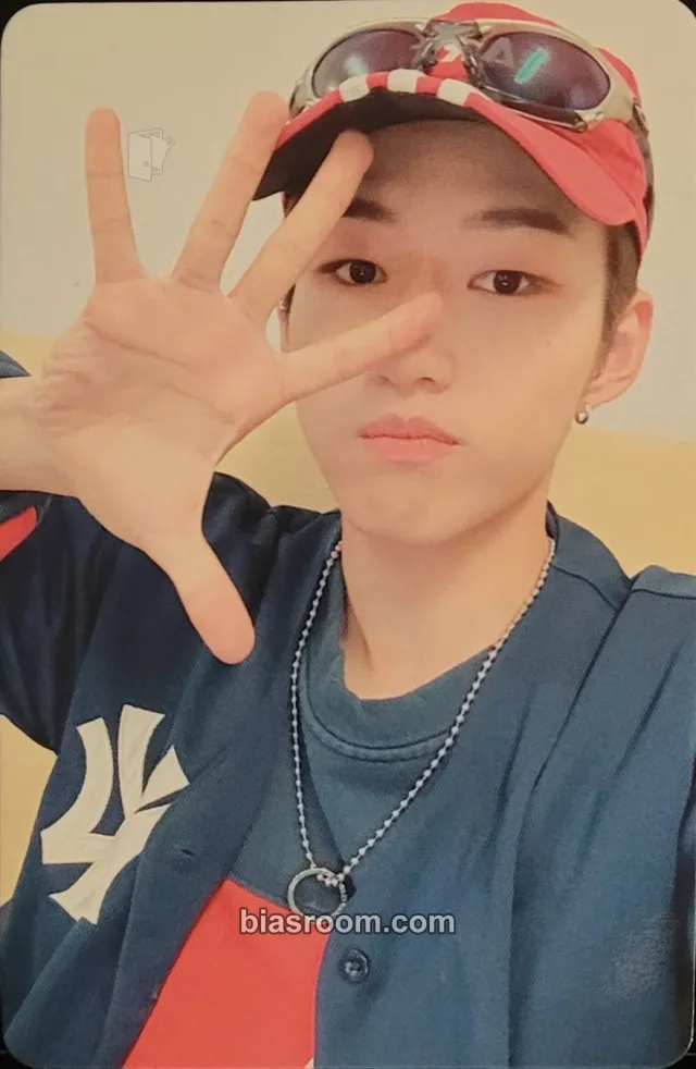 Younite - DEY - 빛 : Bit Part.1 Album album photocard o-neul version