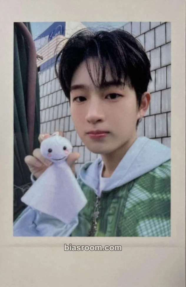 Han YeJoon yesweare Photocard - idntt - idntt K-pop photocard