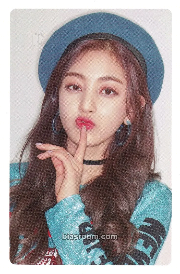 Jihyo What is Love? Photocard - TWICE - TWICE K-pop photocard