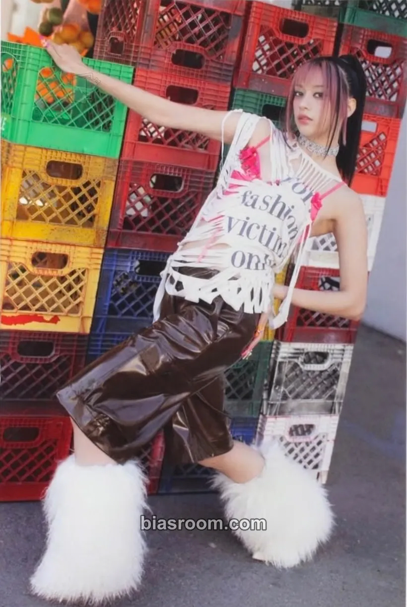 Megan BEAUTIFUL CHAOS Photocard - KATSEYE - KATSEYE K-pop photocard