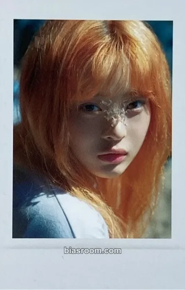 NewJeans - Supernatural Album apple music pob (pre-order benefit) polaroid