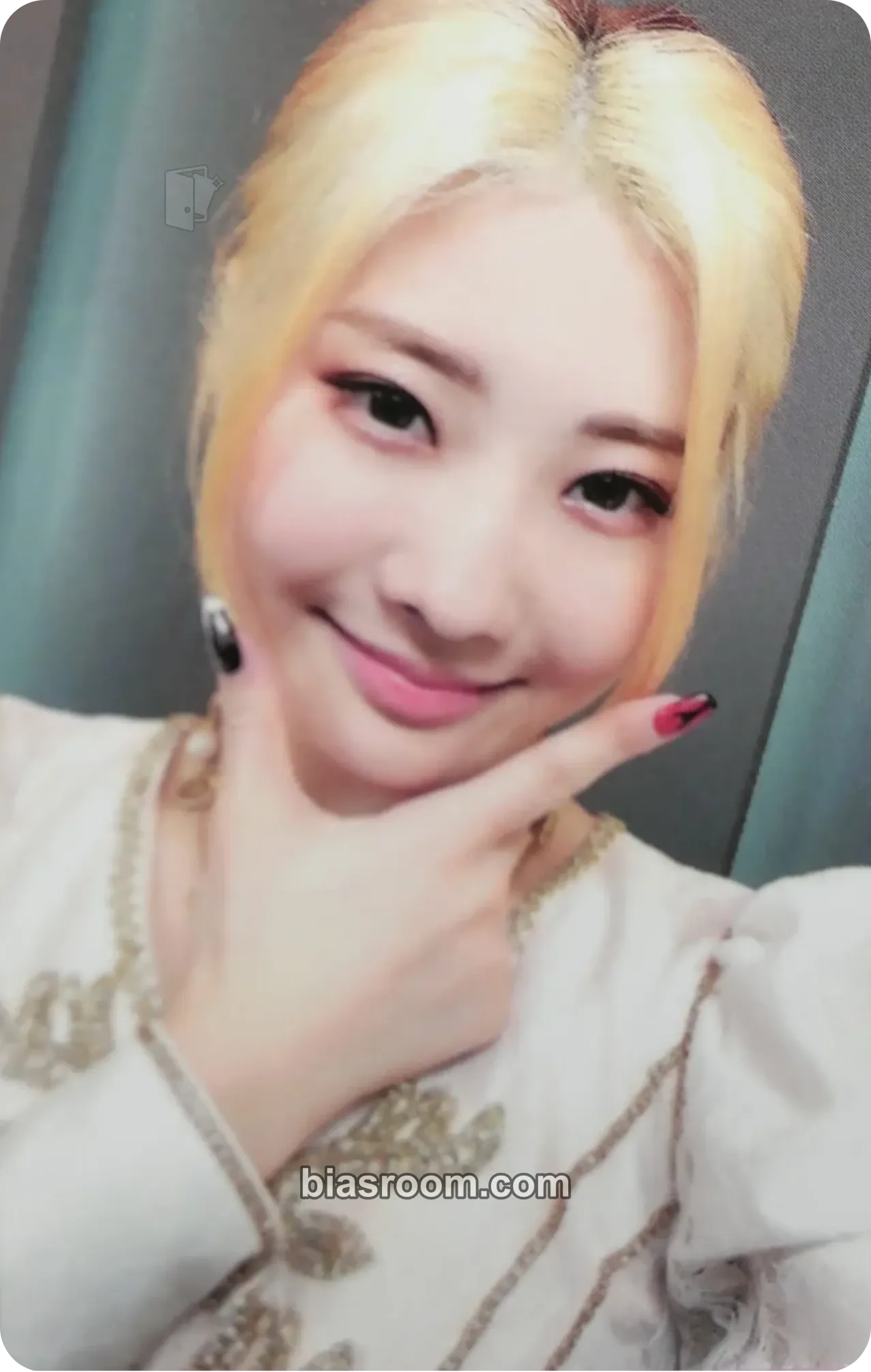 Chaein INTO VIOLET Photocard - PURPLE KISS - PURPLE KISS K-pop photocard