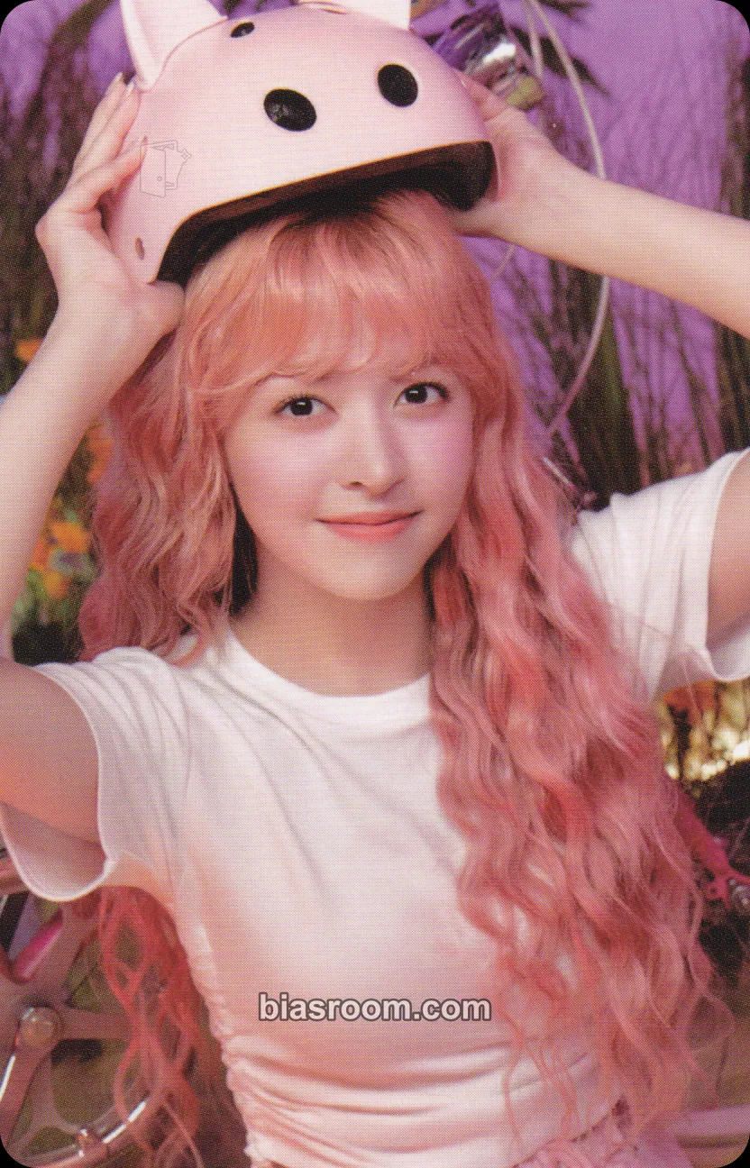 Lily 2024 Seasons Greetings - MIXX Village Photocard - NMIXX - NMIXX K-pop photocard