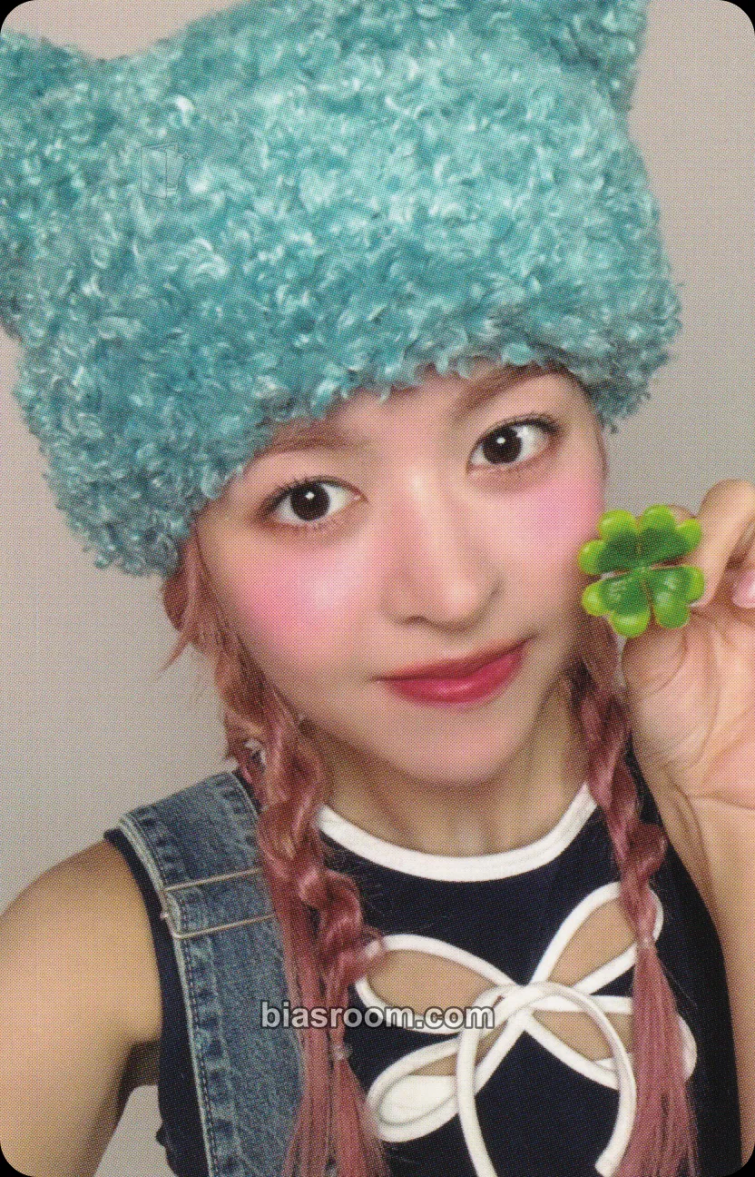 Lily 2024 Seasons Greetings - MIXX Village Photocard - NMIXX - NMIXX K-pop photocard