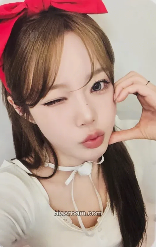 Keena Day & Night Photocard - FIFTY FIFTY - FIFTY FIFTY K-pop photocard
