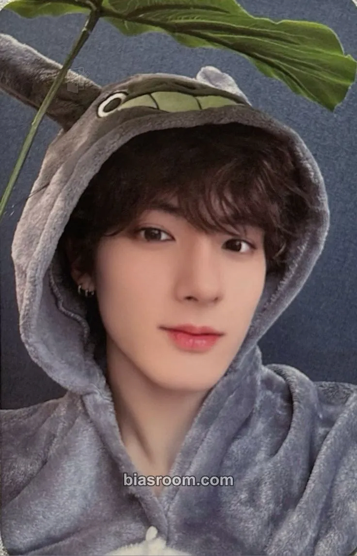 Eric Phantasy Pt. 1: Christmas in August Photocard - THE BOYZ - THE BOYZ K-pop photocard