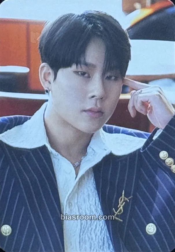 Joohoney Shape of Love Photocard - MONSTA X - MONSTA X K-pop photocard