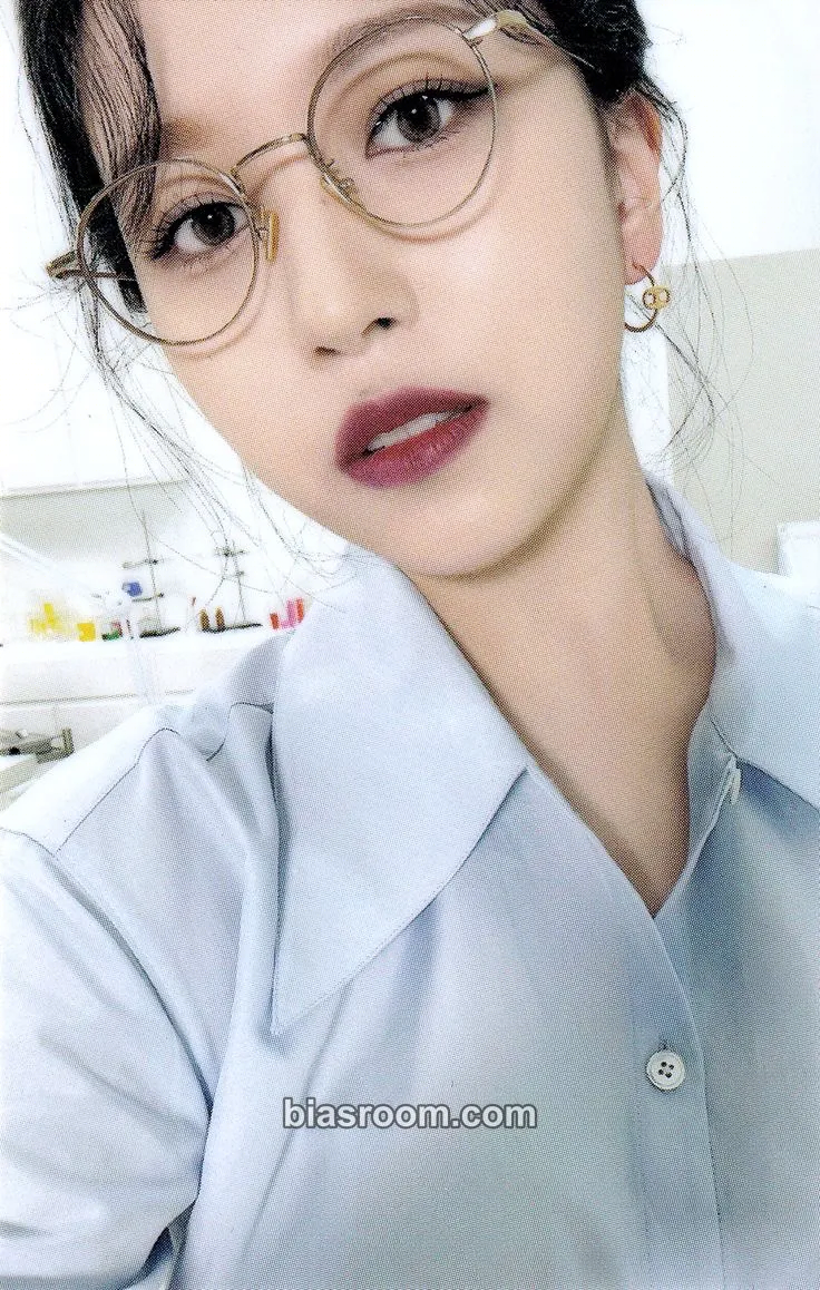 Mina Formula of Love: O+T=<3 Photocard - TWICE - TWICE K-pop photocard