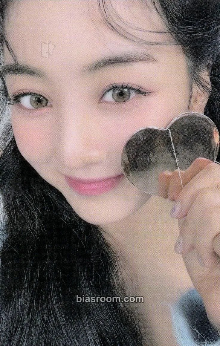 Jihyo Formula of Love: O+T=<3 Photocard - TWICE - TWICE K-pop photocard
