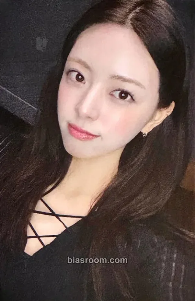ITZY - Yuna - ITZY 3rd World Tour 'Tunnel Vision' Event seoul day 1 membership booth