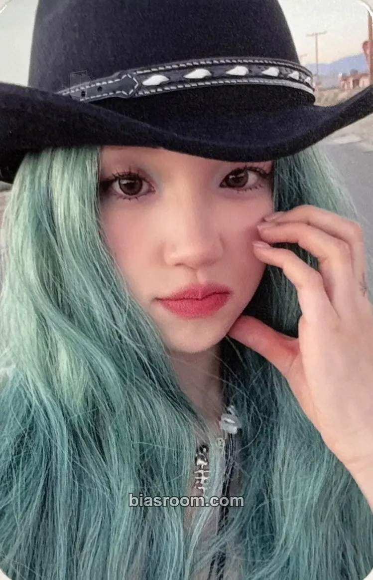 Yuqi YUQ1 Photocard - i-dle - i-dle K-pop photocard