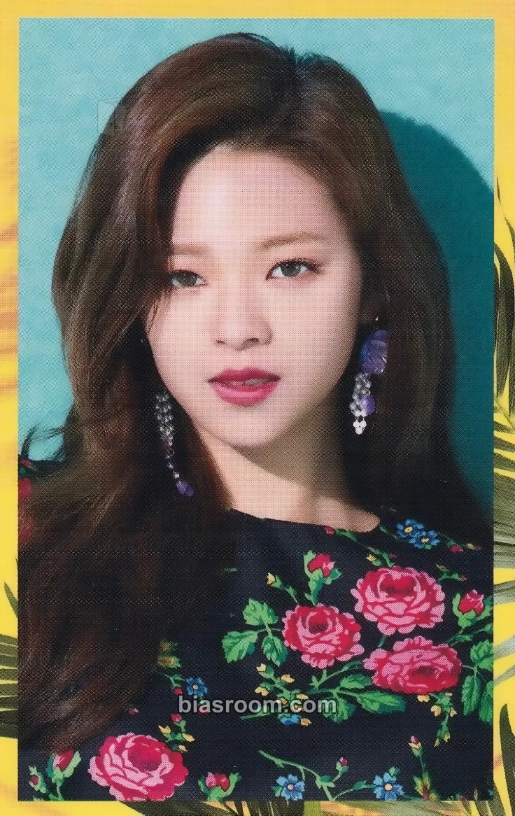 Jeongyeon Happy Happy Photocard - TWICE - TWICE K-pop photocard