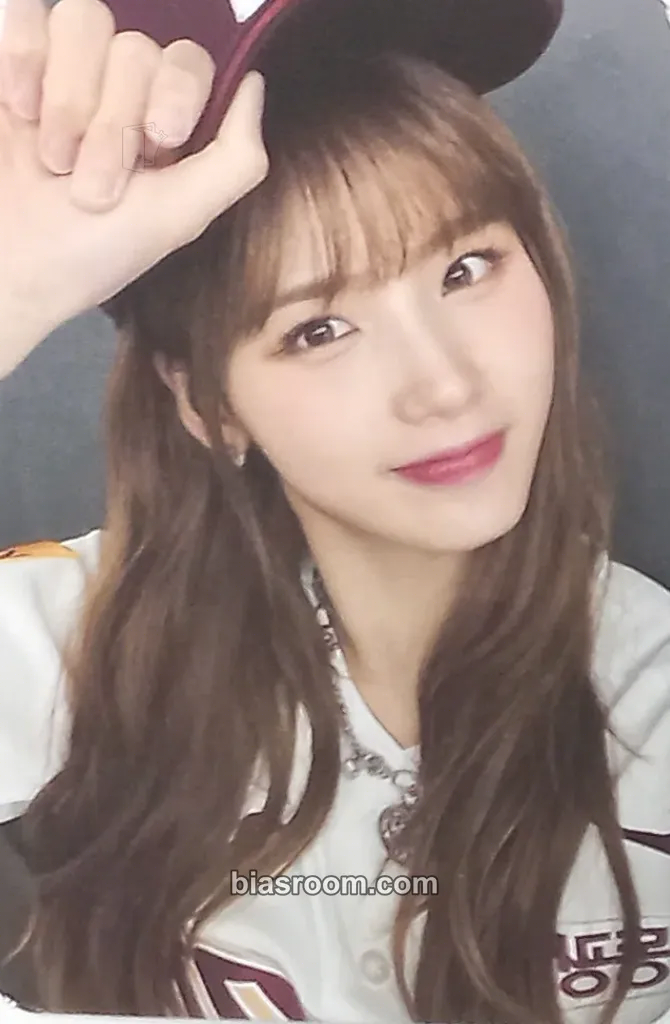 Jiyoon Feelin' Hot Photocard - ICHILLIN’ - ICHILLIN’ K-pop photocard