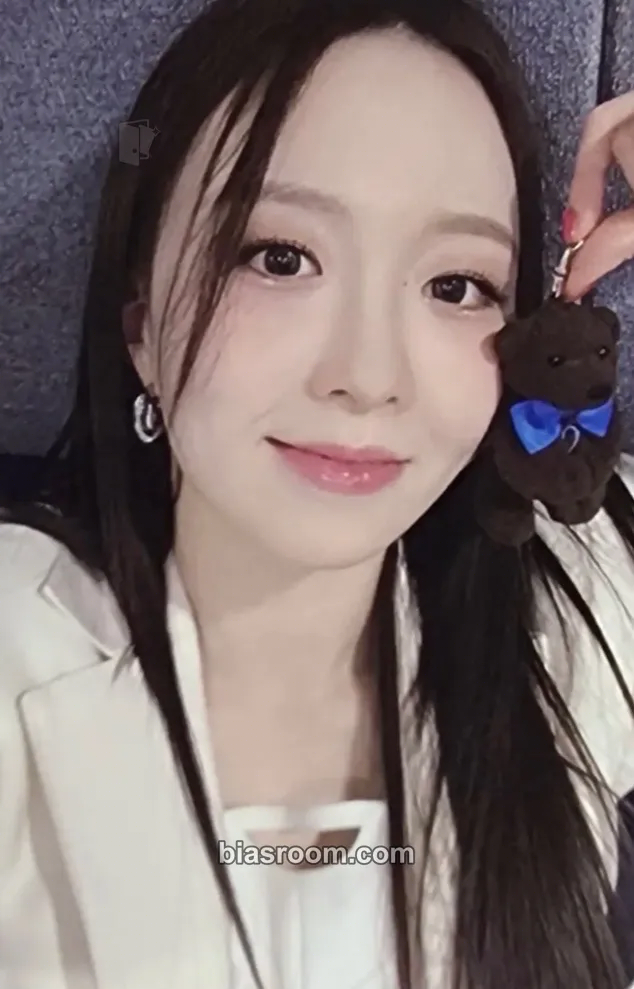 Chaejeong Dance On Photocard - Alice - Alice K-pop photocard
