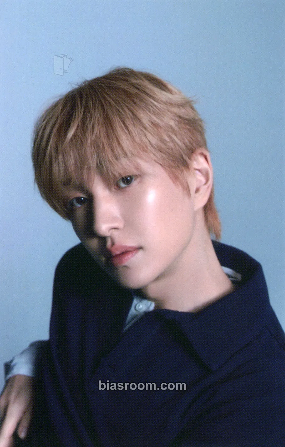 Onew SHINee 2026 Season's Greetings Photocard - SHINee - SHINee K-pop photocard
