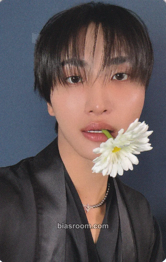 Seonghwa GOLDEN HOUR : Part.4 Photocard - ATEEZ - ATEEZ K-pop photocard