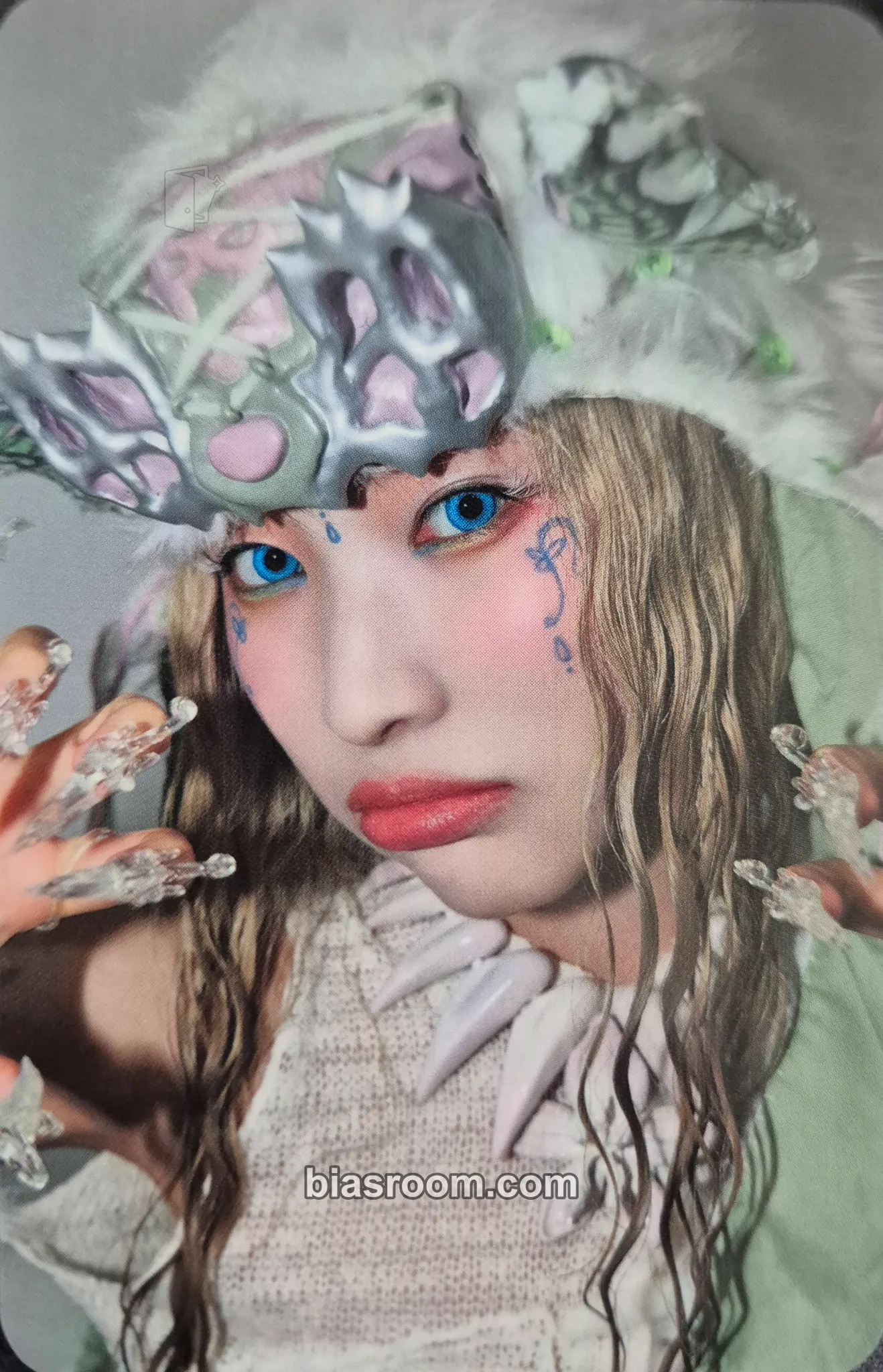 MAYA AWE Photocard - XG - XG K-pop photocard