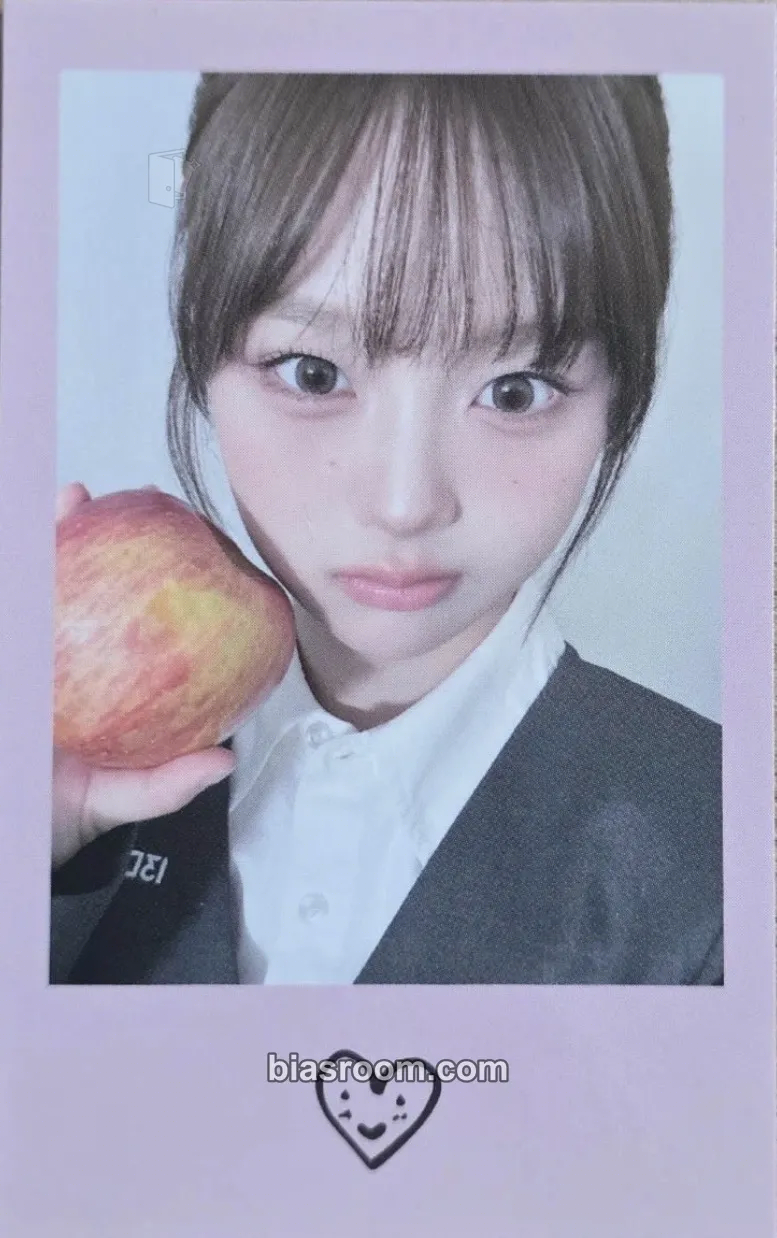 Seoah 2026 Season's Greetings: tripleShot of Love Photocard - tripleS - tripleS K-pop photocard