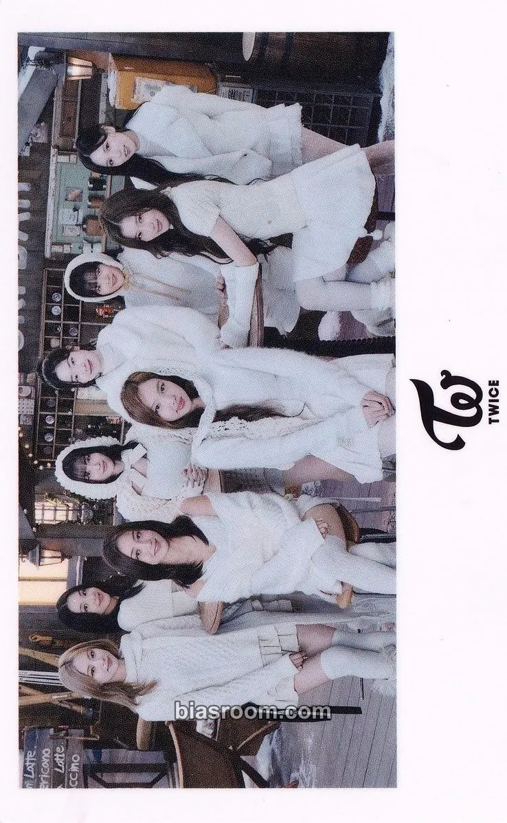 2024 JYP Japan Pop-up Store ‘SKI BAR’ Photocard - TWICE - TWICE K-pop photocard