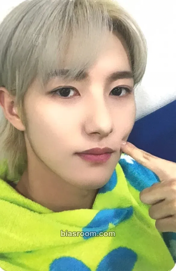 Renjun Golden Age Photocard - NCT - NCT K-pop photocard
