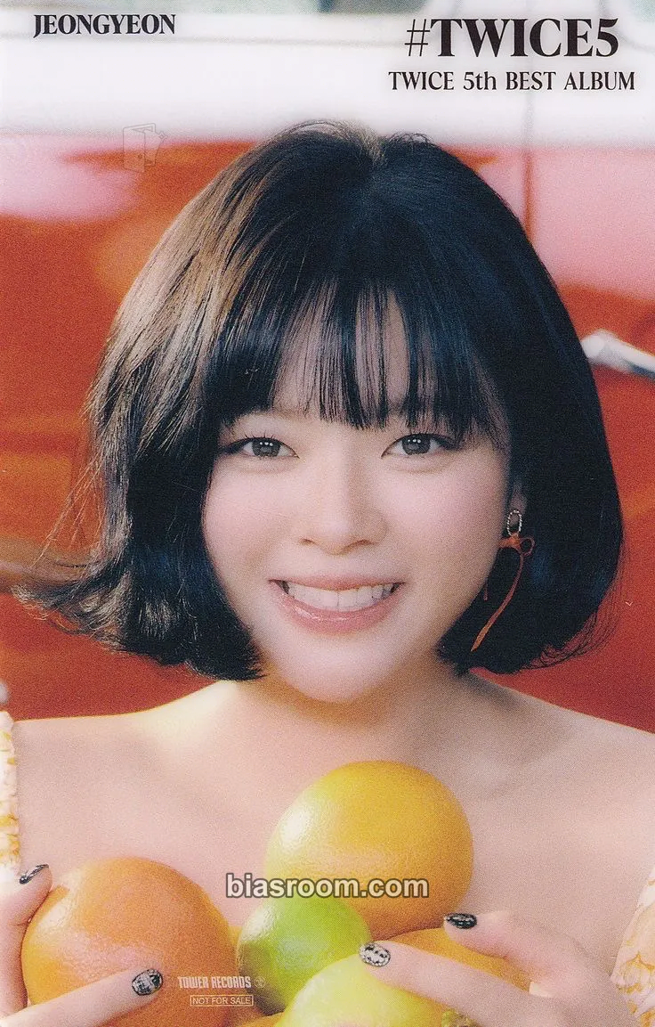 Jeongyeon #TWICE5 Photocard - TWICE - TWICE K-pop photocard