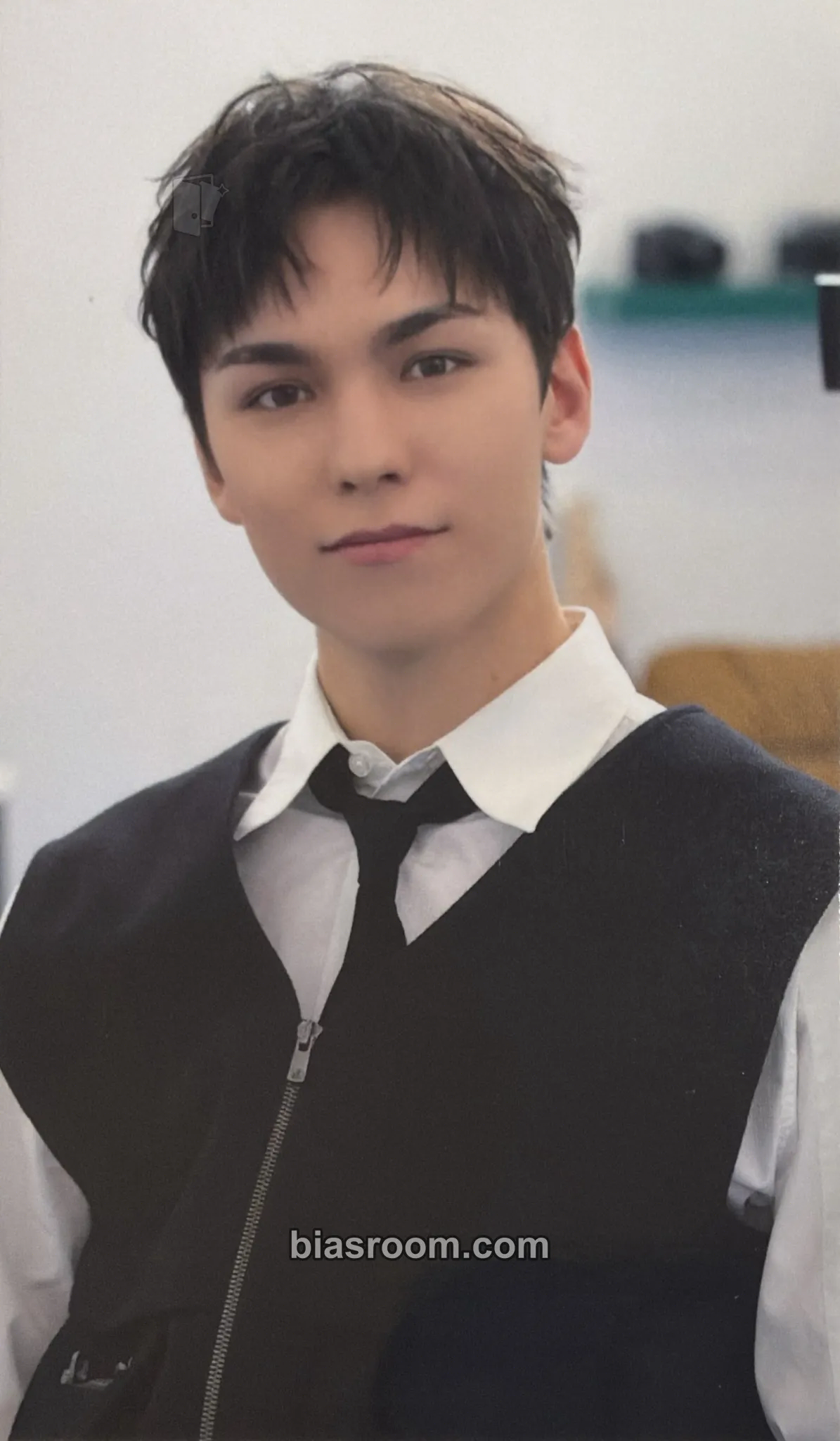 Vernon 17 IS RIGHT HERE Photocard - SEVENTEEN - SEVENTEEN K-pop photocard
