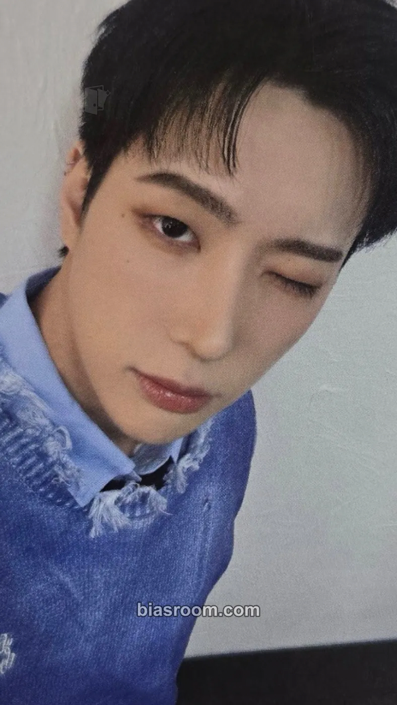 Jongwoo (Ze:U) Pink Crush Photocard - ONE PACT - ONE PACT K-pop photocard