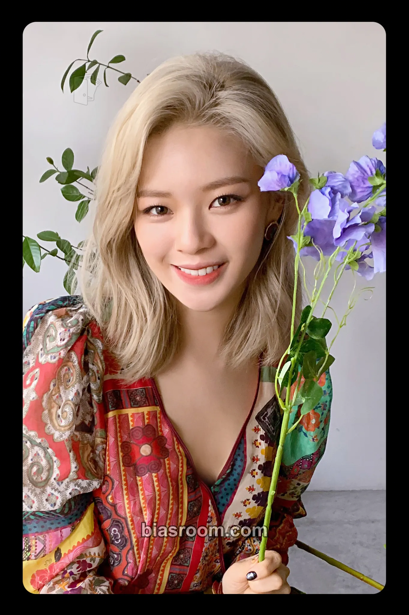 Jeongyeon MORE & MORE Photocard - TWICE - TWICE K-pop photocard