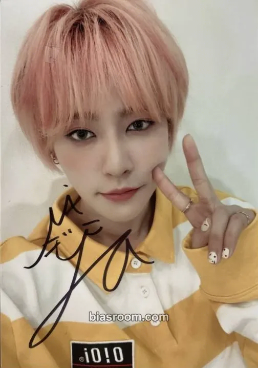 Miya THE PARK IN THE NIGHT part three Photocard - GWSN - GWSN K-pop photocard