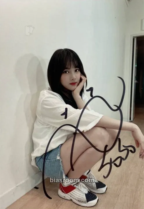 SoSo THE PARK IN THE NIGHT part three Photocard - GWSN - GWSN K-pop photocard