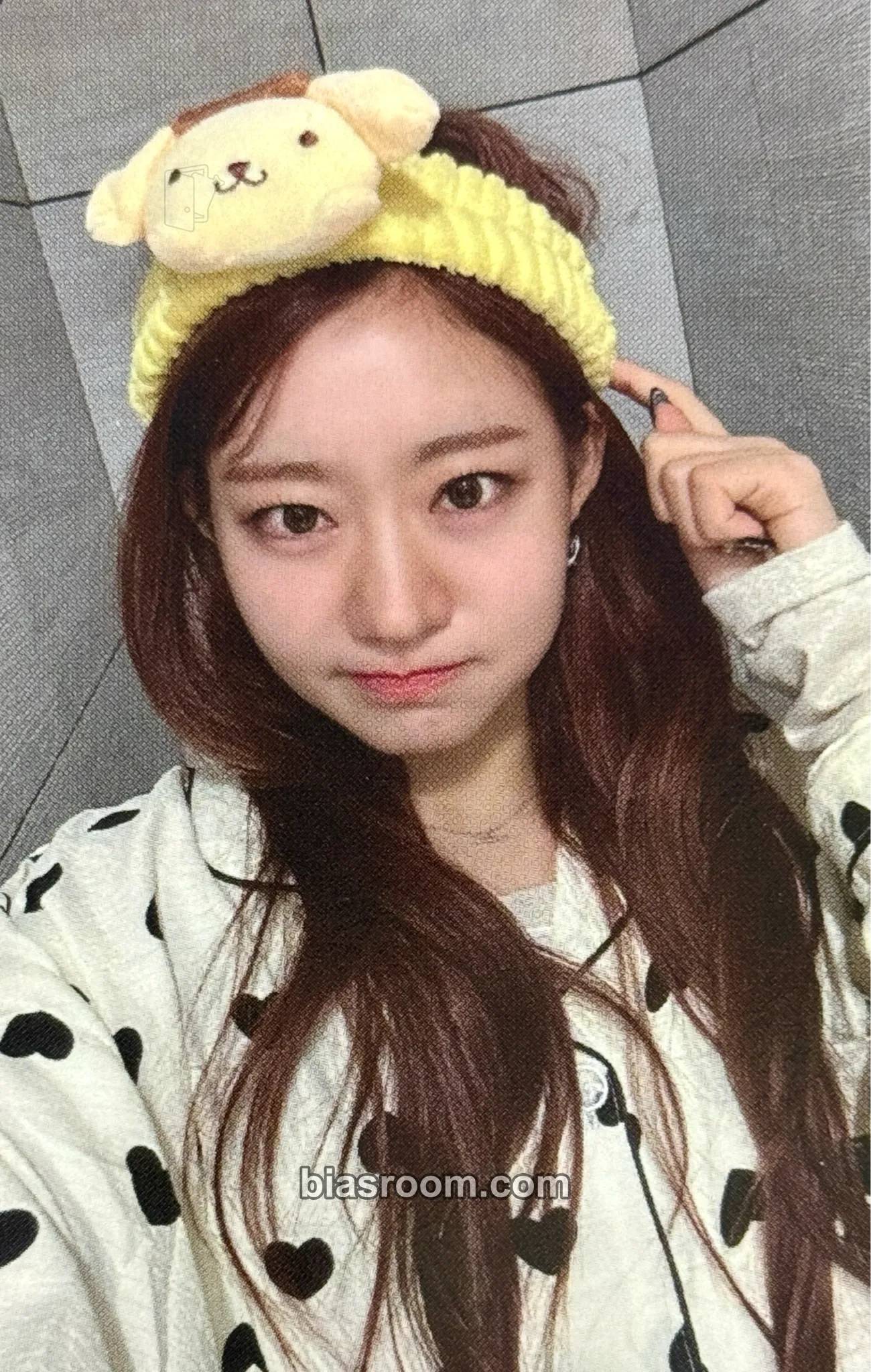 Julie Born to be XX Photocard - KISS OF LIFE - KISS OF LIFE K-pop photocard