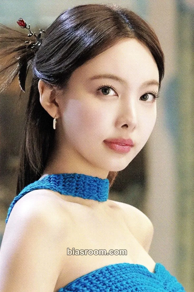 Nayeon Ready To Be Photocard - TWICE - TWICE K-pop photocard