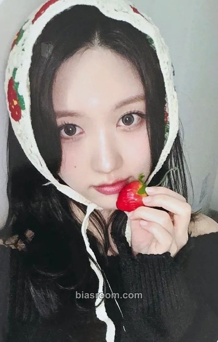 Gaeul IVE EMPATHY Photocard - IVE - IVE K-pop photocard