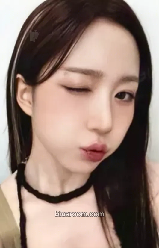 Haewon Fe3O4: FORWARD Photocard - NMIXX - NMIXX K-pop photocard