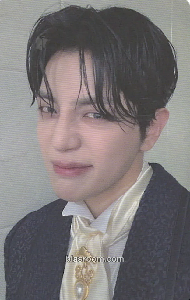 Lee Jiham PINATA Photocard - A.C.E - A.C.E K-pop photocard