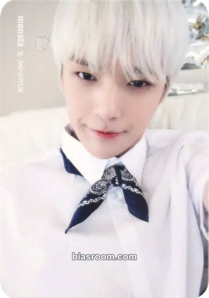 Minhyuk Picnic in Monbebe World Photocard - MONSTA X - MONSTA X K-pop photocard