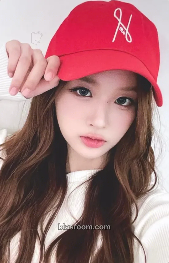 Sullyoon Fe3O4: FORWARD Photocard - NMIXX - NMIXX K-pop photocard