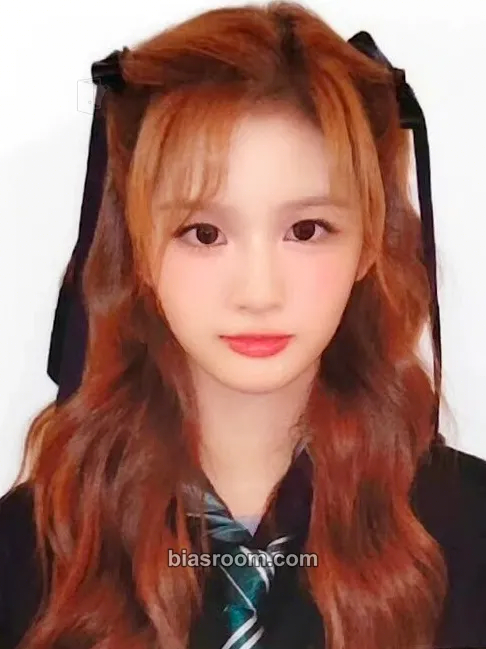 Sullyoon Fe3O4: FORWARD Photocard - NMIXX - NMIXX K-pop photocard