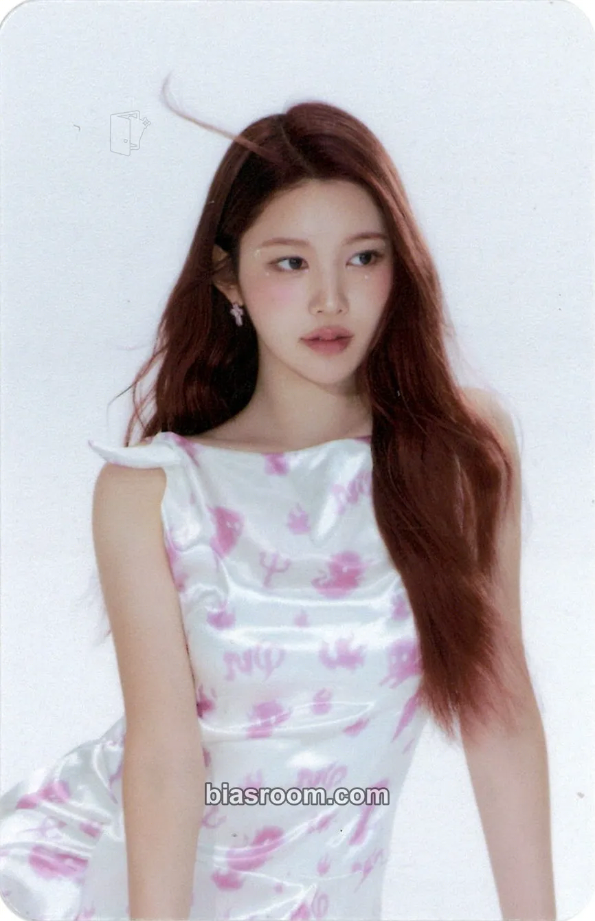 A-na FOCUS Photocard - Hearts2Hearts - Hearts2Hearts K-pop photocard